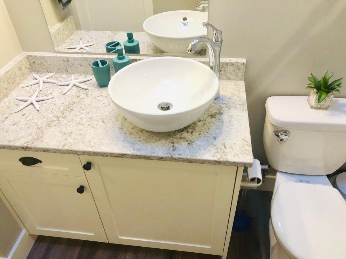 Sandy Feet Retreat Port Renfrew- Oceanfront 2Br Modern Cottage מראה חיצוני תמונה